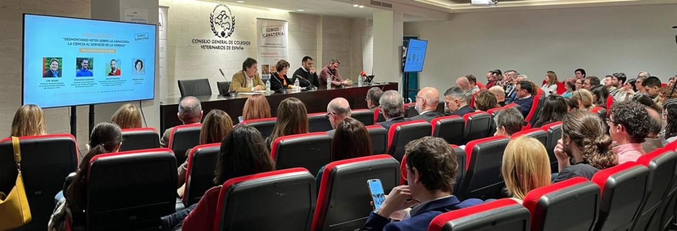 Mítoszok helyett megfelelő tájékoztatásra és tudományos eredményekre van szüksége az állattenyésztési ágazatnak