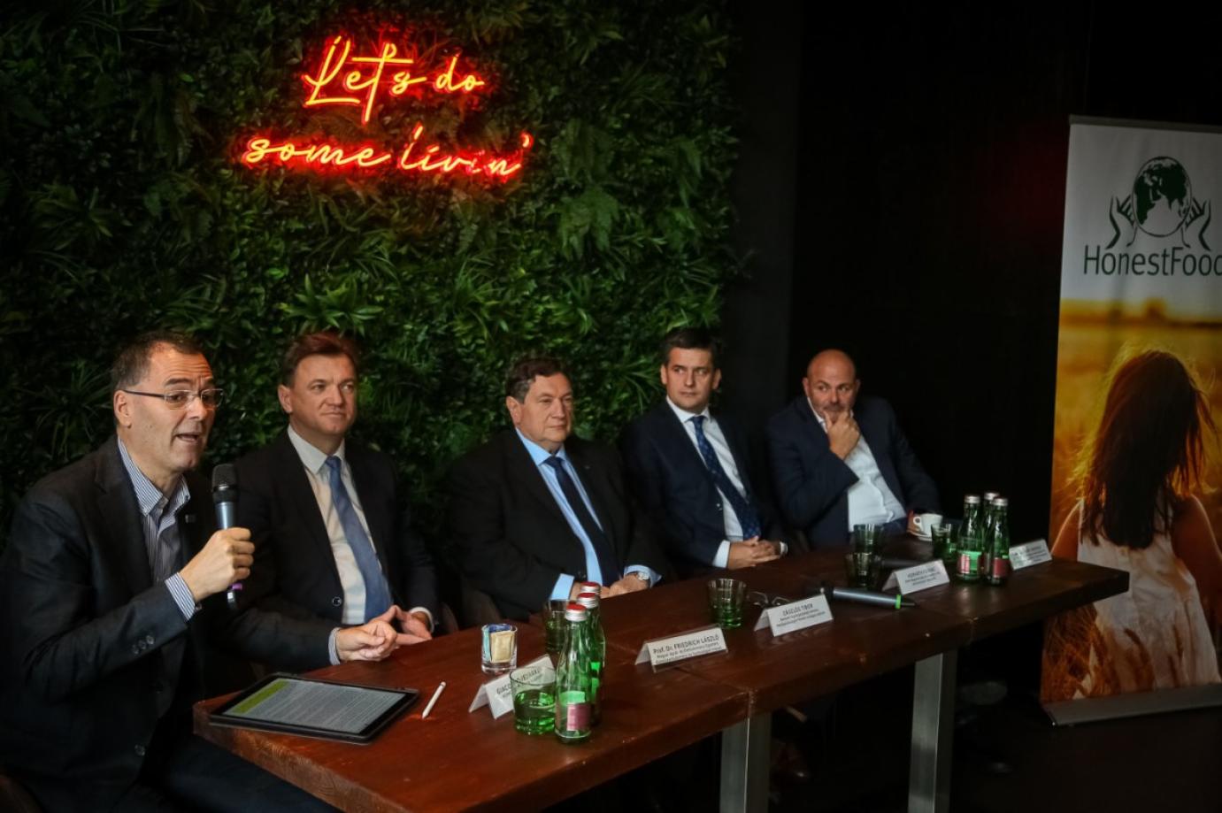 Az élelmiszer nemcsak jó üzlet, de becsületbeli ügy is