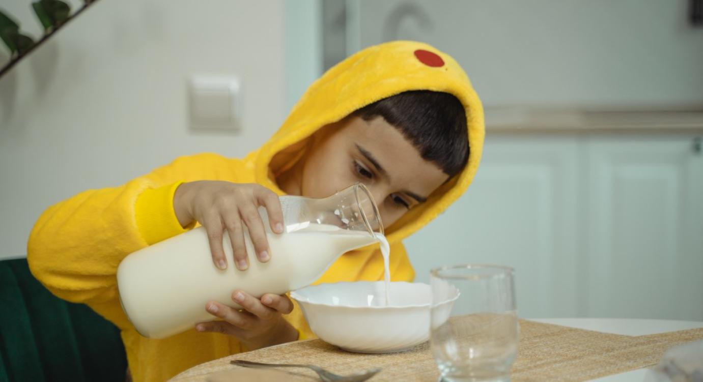 Felvásárlási ár csökkenés, kereslet csökkenés, növekvő import – még mindig bajban vannak a tejtermelők