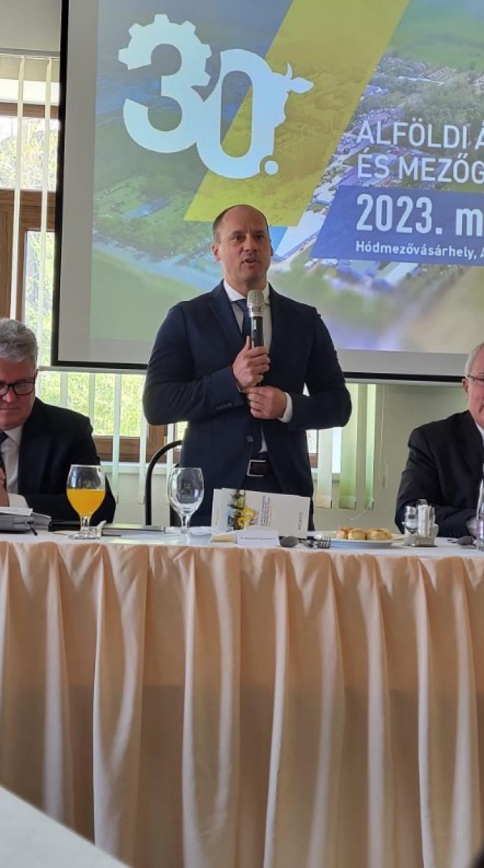 Kiosztották a termékdíjakat Vásárhelyen – a jubileumhoz méltó volt az állattenyésztési kategória mezőnye