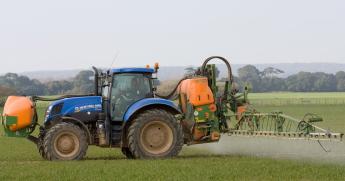 Esedékes a használatban lévő növényvédelmi gépek kötelező időszakos műszaki vizsgálata