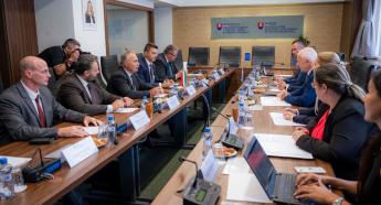 Bolgár, román és szlovák kollégájával egyeztetett Nagy István az ukrán gabona import tilalom fenntartásáról