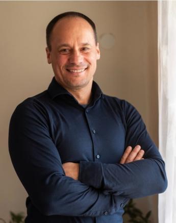 HASZNÁLJUK KI A VÁLSÁG MINDEN LEHETŐSÉGÉT